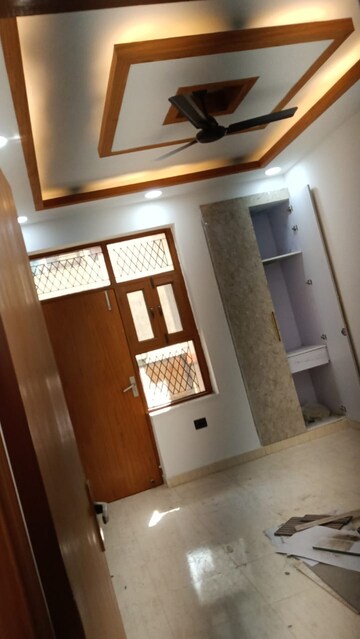 Furnished Amenities in 3 BHK Builder Floor at Sector 43 – for Sale