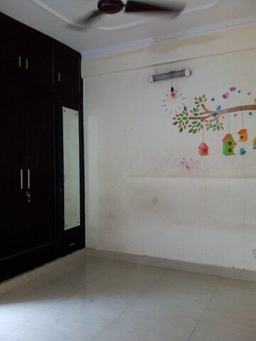 Room in 1 BHK Apartment at Molarband – for Rent