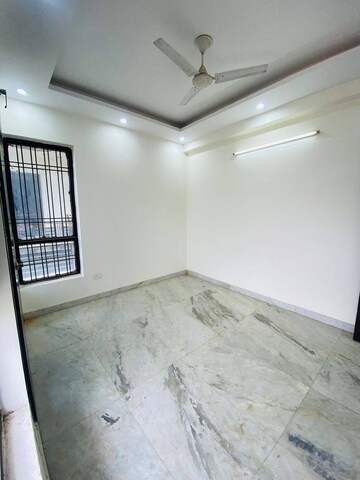 Room in 3 BHK Builder Floor at Sector 31 – for Sale