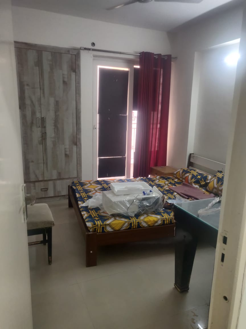 2 BHK + Pooja Room Apartment For Sale in Gaur City 2 - 12th Avenue