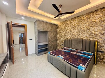 Bedroom in 5 BHK Builder Floor at Sector 35 – for Sale