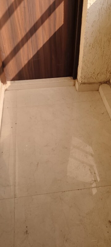 Room in 3 BHK Apartment at Kbj One, Goregaon West – for Sale