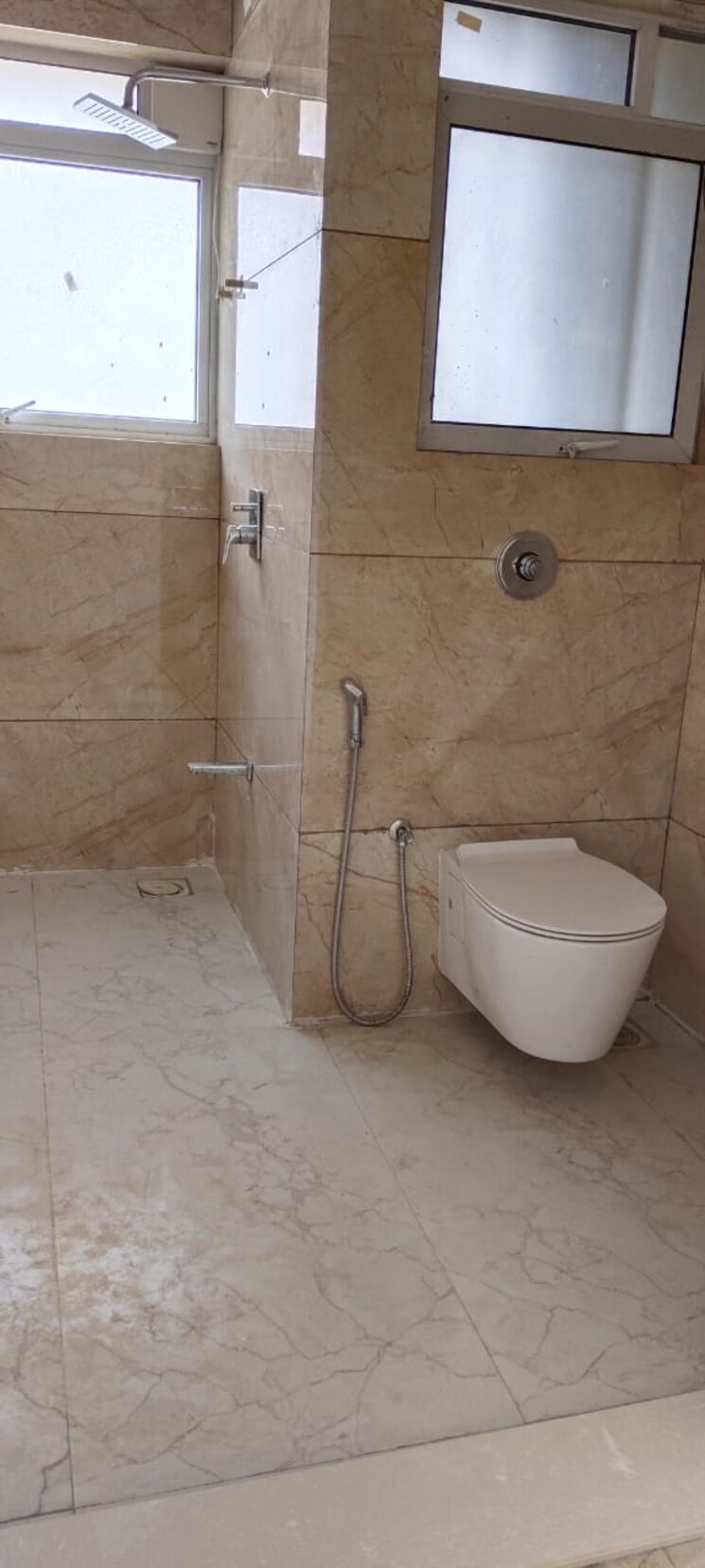 Bathroom, kbj-one 3 Bedroom 1346 Sq.Ft. Apartment In Goregaon West Mumbai 8193068