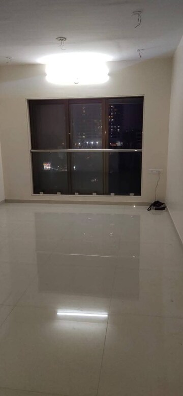 Furnished Amenities in 3 BHK Apartment at Goregaon East – for Rent