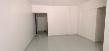 Room in 3 BHK Apartment at Goregaon East – for Rent