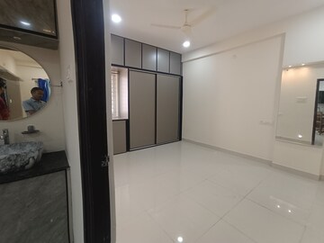 Room in 2 BHK Apartment at Kondapur – for Rent