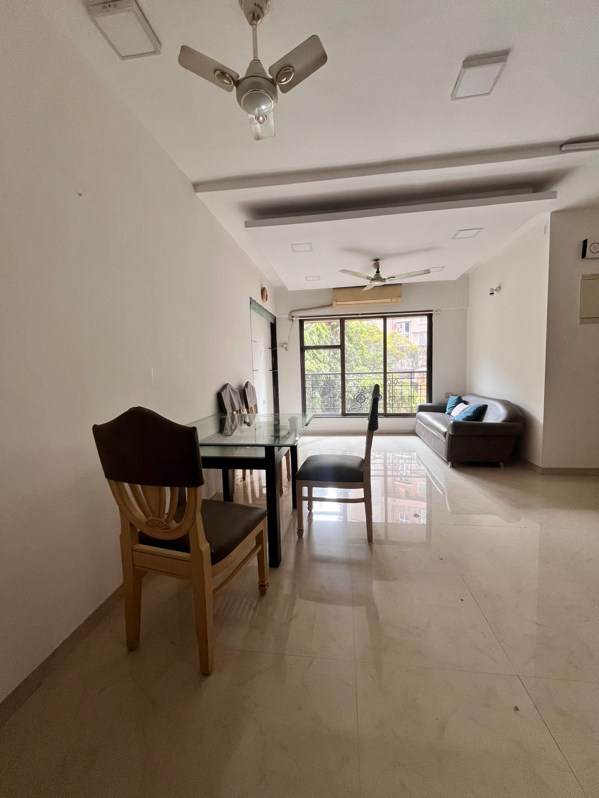 2 BHK Apartment For Sale in Juhu Gulmohar Road, Near 