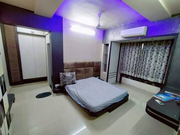 Master Bedroom in 3 BHK Apartment at Thane West – for Rent