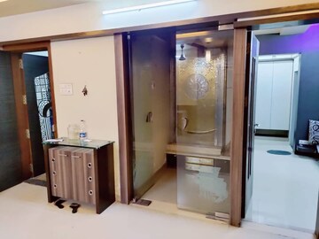 Master Bedroom in 3 BHK Apartment at Thane West – for Rent