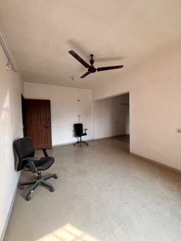Room in 1 BHK Apartment at Juhu – for Sale