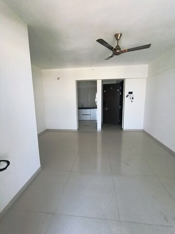 Room in 2 BHK Apartment at Sukhwani Hermosa Casa, Mundhwa – for Rent