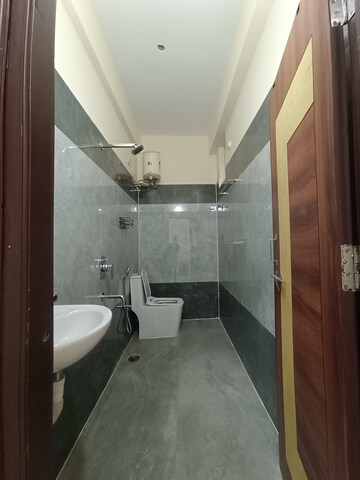 Bathroom in 2 BHK Apartment at Kondapur – for Rent