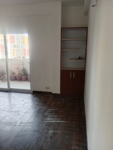 Room in 3.5 BHK Apartment at Laxmi Nagar – for Rent
