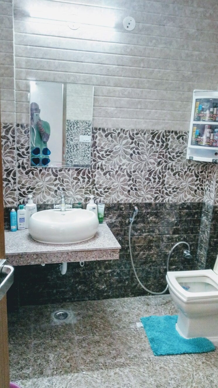 Bathroom, sector 116 6+ Bedroom 162 Sq.Mt. Independent House In Sector 116 Noida 8193475