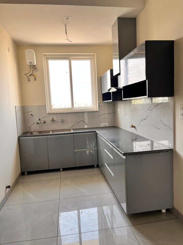 Kitchen, aerocity 3 Bedroom 160 Sq.Yd. Apartment In Aerocity Mohali 8193545