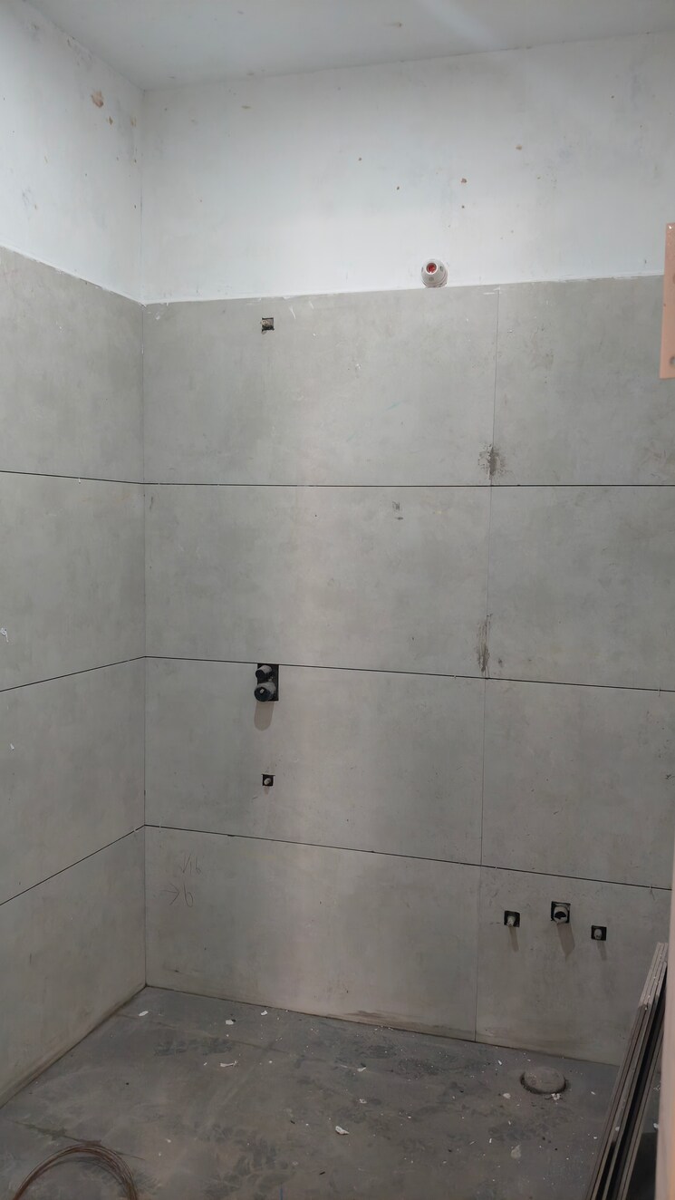 Bathroom, dhakoli village 4 Bedroom 150 Sq.Yd. Independent House In Dhakoli Village Zirakpur 8193570