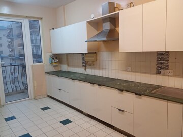 Kitchen in 4 BHK Builder Floor at DLF Atria, Dlf Phase ii – for Rent