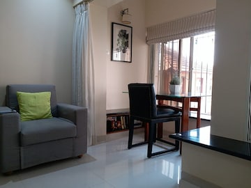 Living Room in 2 BHK Apartment at Bandra West – for Rent