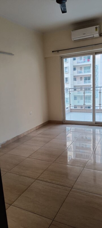 Room in 3 BHK Apartment at ABA Cleo County, Sector 121 – for Rent