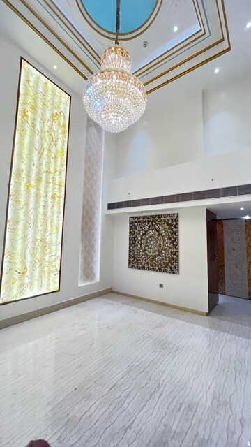 Room in 3 BHK Apartment at ABA Cleo County, Sector 121 – for Rent