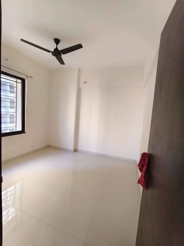 Room in 1 BHK Apartment at Dhanori – for Rent