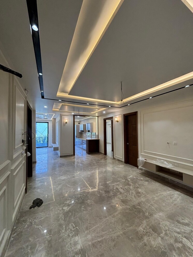 undefined, omaxe-designer-villas-mayfield-garden 4 Bedroom 2700 Sq.Ft. Builder Floor In Sector 51 Gurgaon 8193871