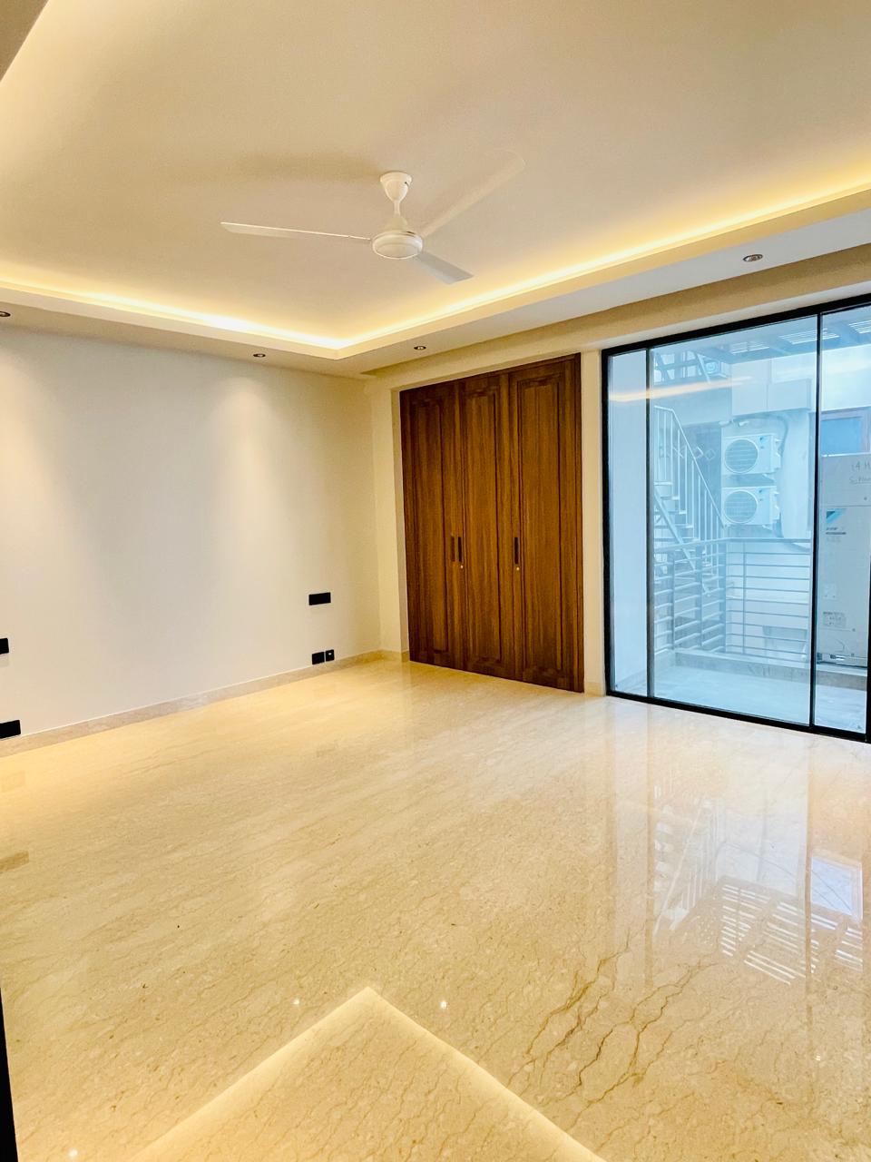 6 BHK Independent House For Sale in Greater Kailash I