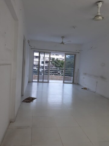 Room in 2 BHK Apartment at Clover Heights, Wanowrie – for Sale