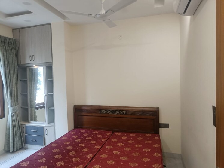 Bedroom, sector 11 dwarka 2 Bedroom 1200 Sq.Ft. Apartment In Sector 11 Dwarka Delhi 8193987