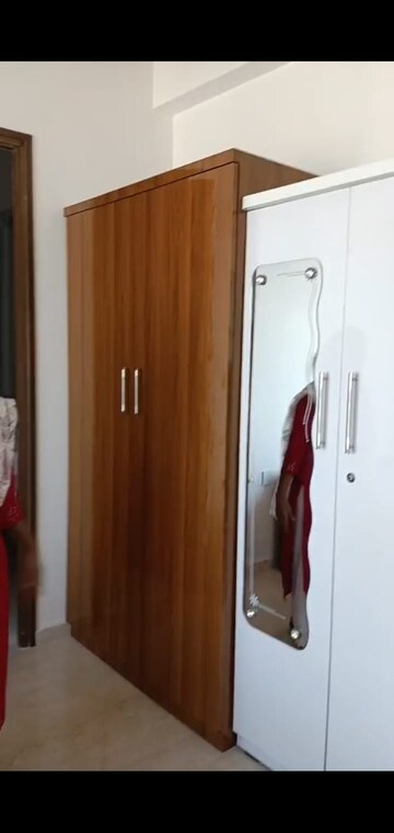 Furnished Amenities in 3 BHK Apartment at Kalpataru Radiance, Goregaon West – for Rent