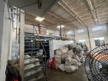  Warehouse For Sale in Vasai East