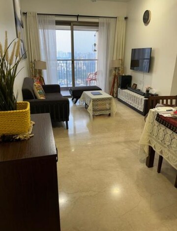 Living Room in 2 BHK Apartment at Kalpataru Paramount, Kapur Bawdi – for Rent