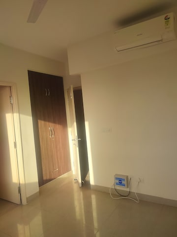 3.5 BHK Apartment For Rent in Emaar Emerald Floors Premier Sector 65 Gurgaon  8194025