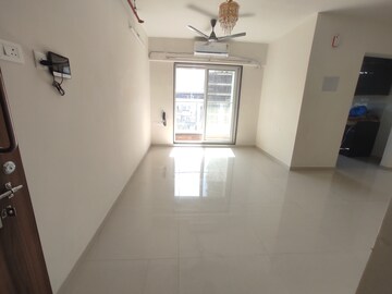 Room in 2 BHK Apartment at Ashar Axis, Majiwada – for Rent