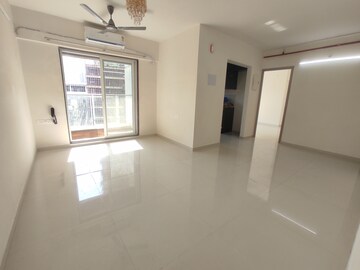 2 BHK Apartment For Rent in Ashar Axis, Majiwada