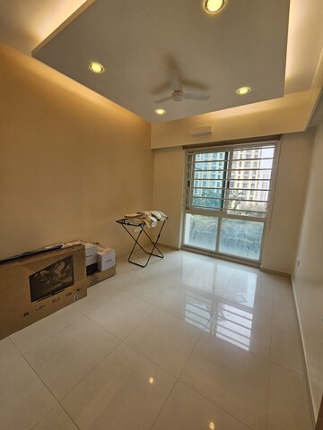 Bedroom in 4 BHK Apartment at Sheth Vasant Lawns, Laxmi Nagar – for Rent
