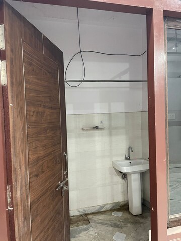 Bathroom in 2 BHK Independent House at Gomti Nagar – for Rent
