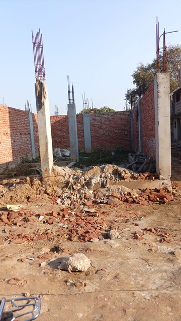 Master Bedroom in 3 BHK Villa at Shri Rameshtha Aroma Villas, Sector 10 Greater Noida – for Sale