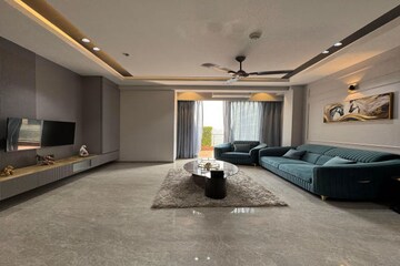 Parking in 3 BHK Apartment at Indiabulls Sky Forest, Lower Parel – for Rent