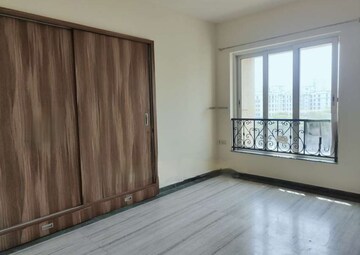 Bedroom in 3 BHK Apartment at Hiranandani Estate, Ghodbunder Road – for Rent