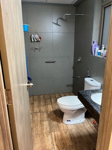 Attached Bathroom in 2 BHK Apartment at Kalpataru Paramount, Kapur Bawdi – for Rent