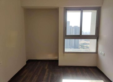 Bedroom in 2 BHK Apartment at Piramal Vaikunth, Balkum Pada – for Rent