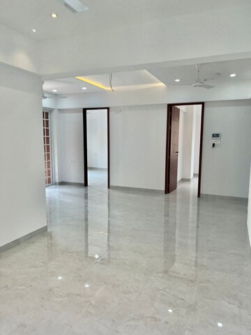 Room in 2 BHK Apartment at Aundh – for Sale