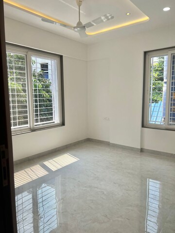 Room in 2 BHK Apartment at Aundh – for Sale