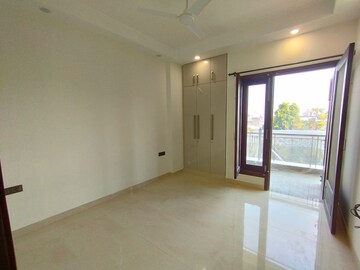 3 BHK Builder Floor For Rent in Navjeevan Vihar Delhi  8194247