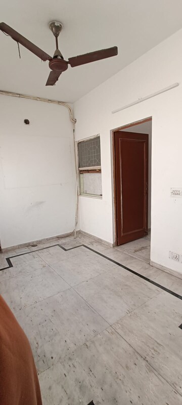 Room in 2 BHK Builder Floor at East Of Kailash – for Rent