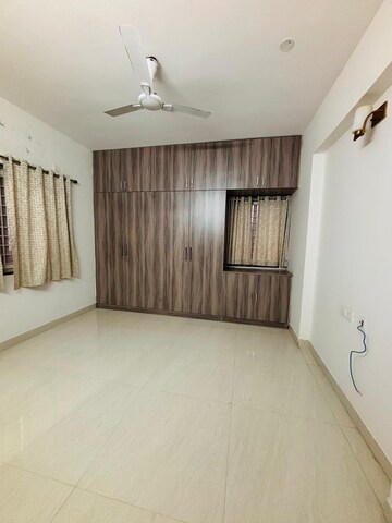 Room in 2 BHK Apartment at Raghavendra Arcade, Kondapur – for Rent