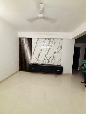 Room in 2 BHK Apartment at Raghavendra Arcade, Kondapur – for Rent