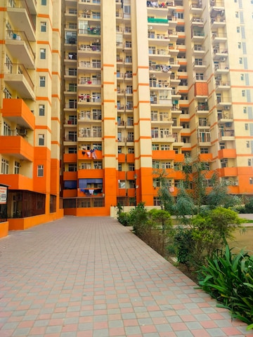 3 BHK Apartment For Resale in Rajhans Residency Sector 1 Greater Noida Greater Noida  8194297