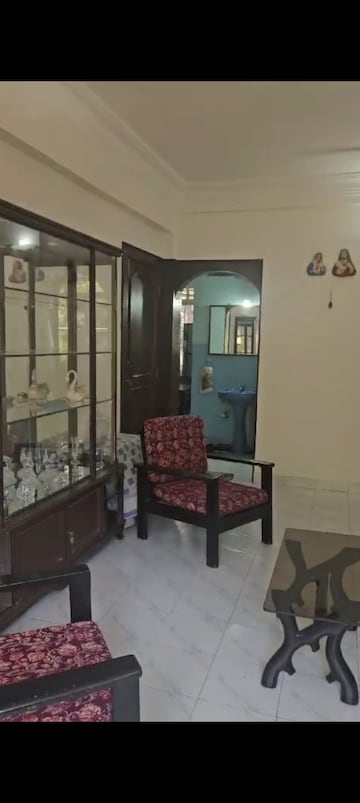 2 BHK Apartment For Rent in Hill Road CHS Bandra West Mumbai  8194303